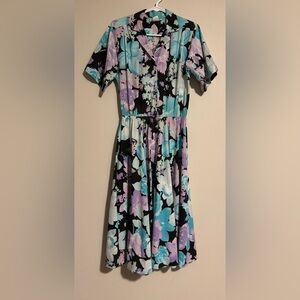 EUC Jodi Schwartz Vintage Blue and Purple Floral Button Down Dress size 9